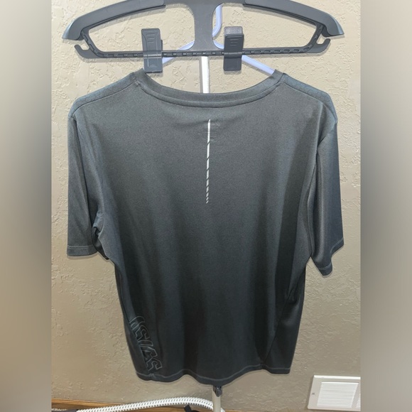 ASICS tee - Picture 2 of 2